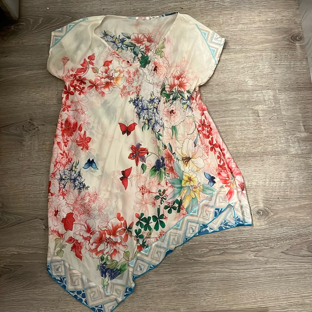 Johnny Was Floral Asymmetrical Hem Top - Size M